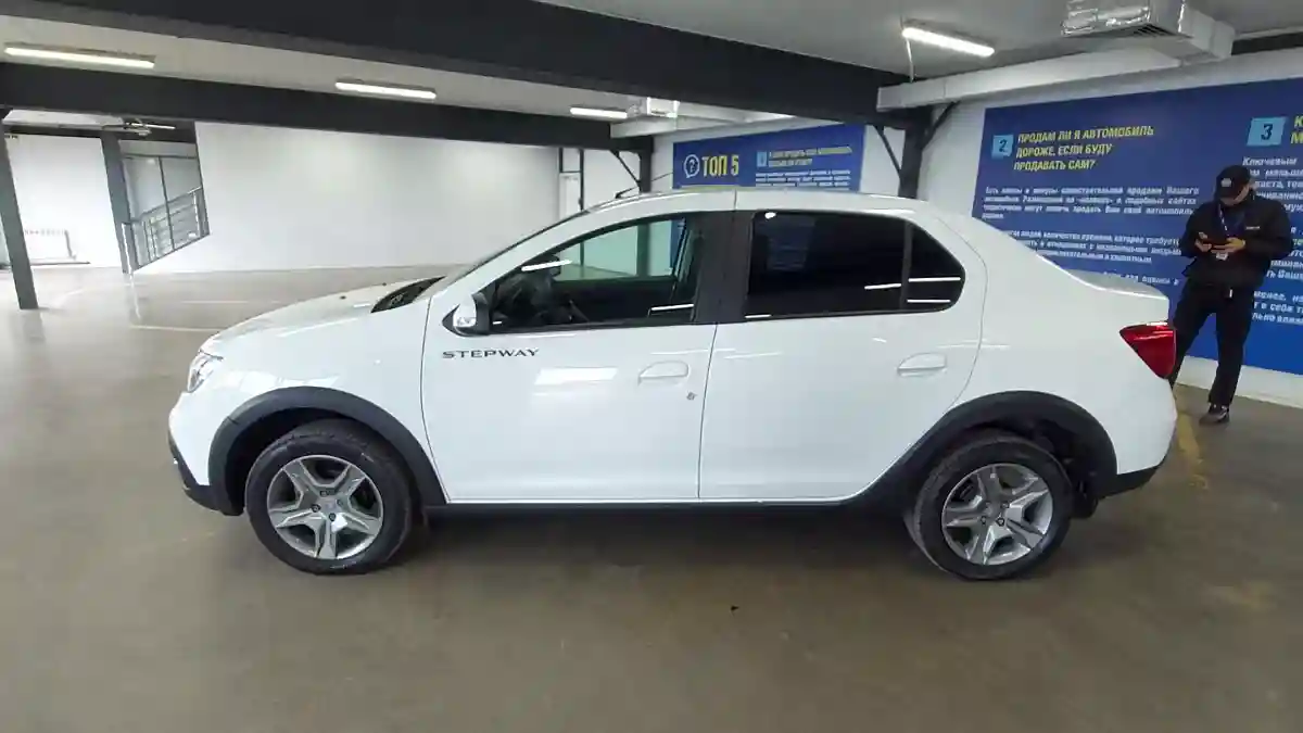 Renault Logan 2021 года за 5 690 000 тг. в Актобе