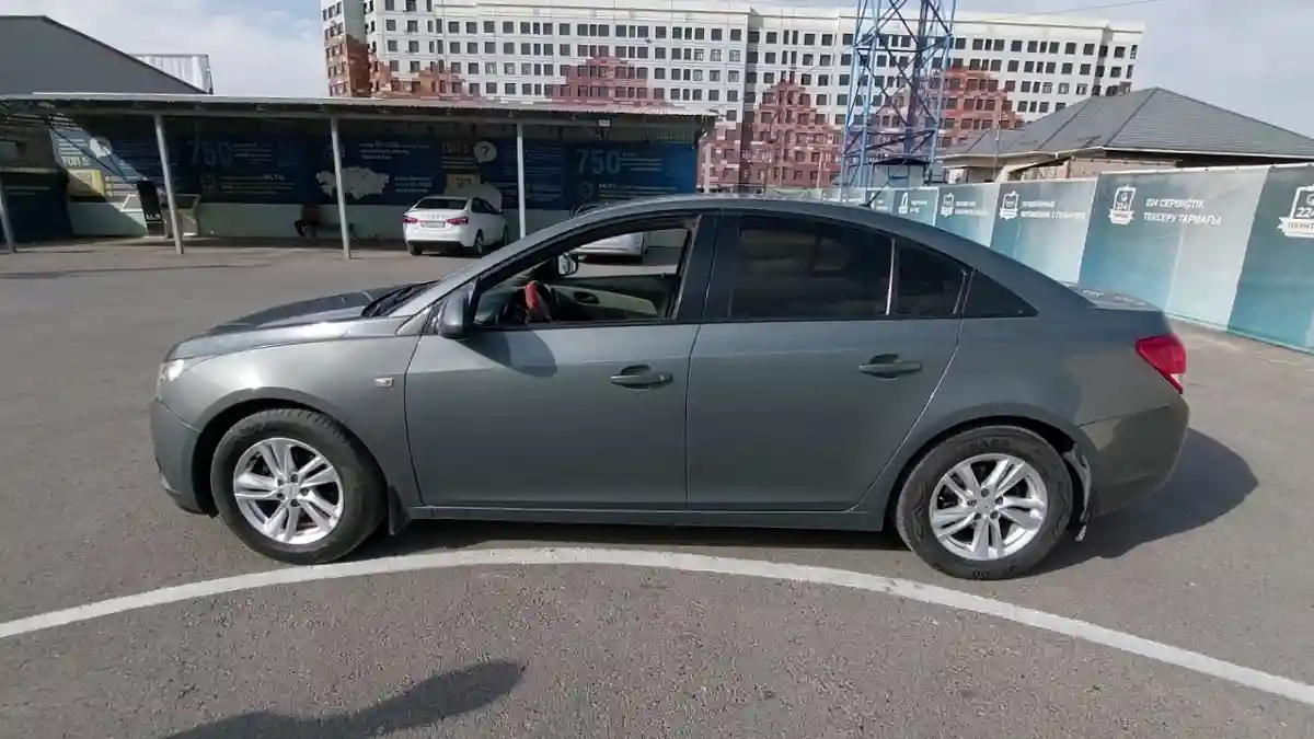 Chevrolet Cruze 2011 года за 3 390 000 тг. в Шымкент