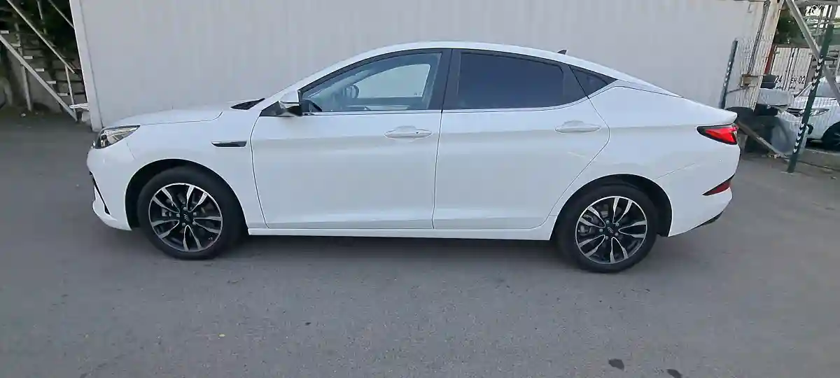JAC J7 2023 года за 5 990 000 тг. в Алматы