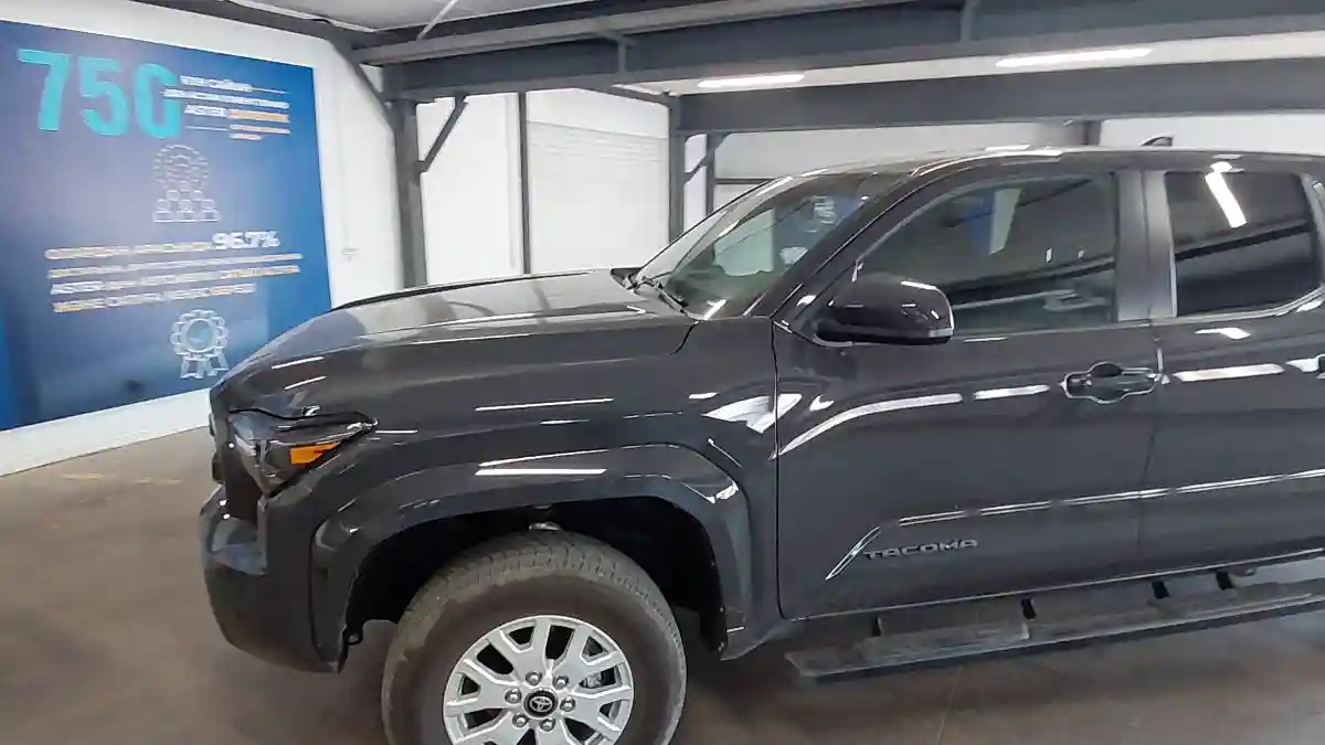 Toyota Tacoma 2025 года за 22 150 000 тг. в Астана