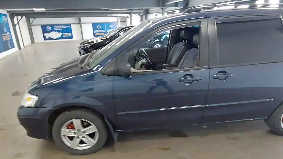 Mazda MPV 2002 года за 2 890 000 тг. в Астана