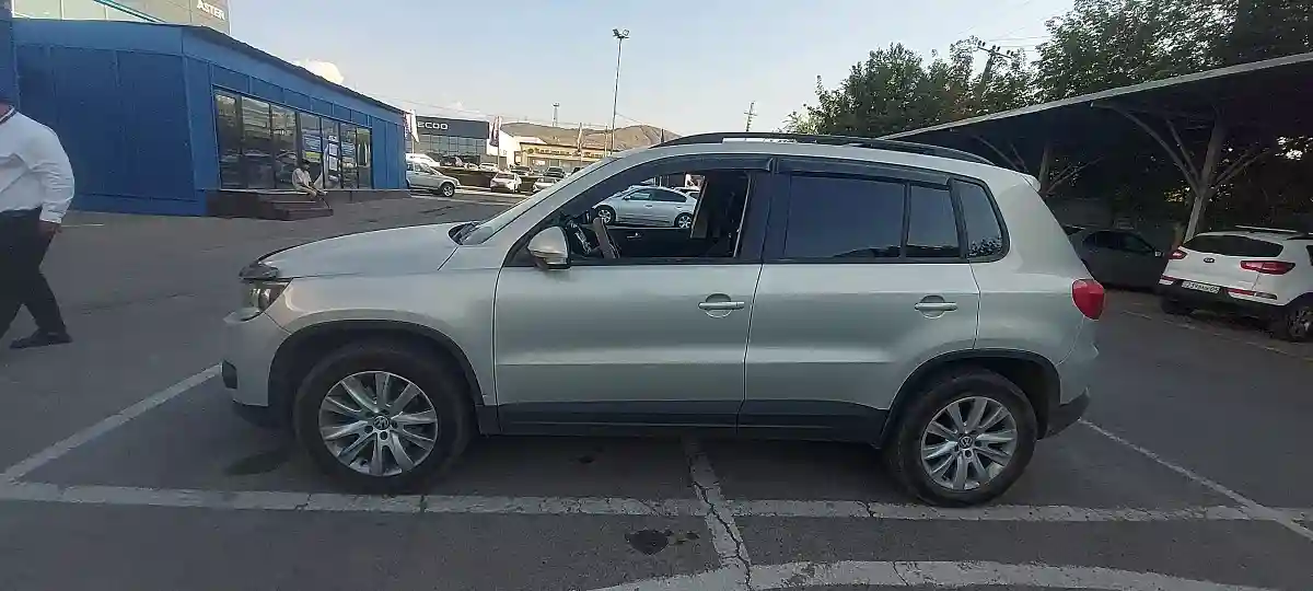 Volkswagen Tiguan 2012 года за 4 490 000 тг. в Алматы