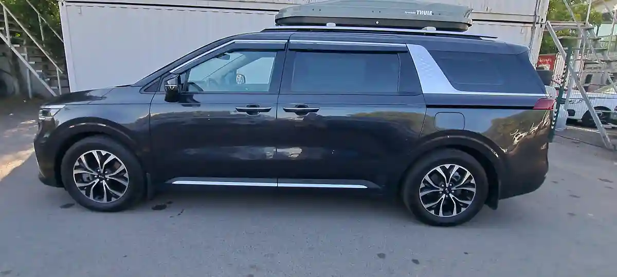 Kia Carnival 2020 года за 15 000 000 тг. в Алматы