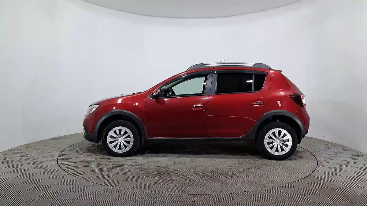 Renault Sandero 2020 года за 5 390 000 тг. в Астана