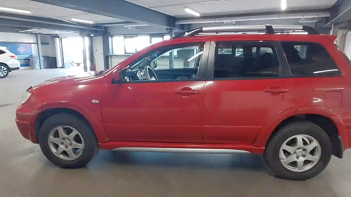 Mitsubishi Outlander 2007 года за 2 990 000 тг. в Астана