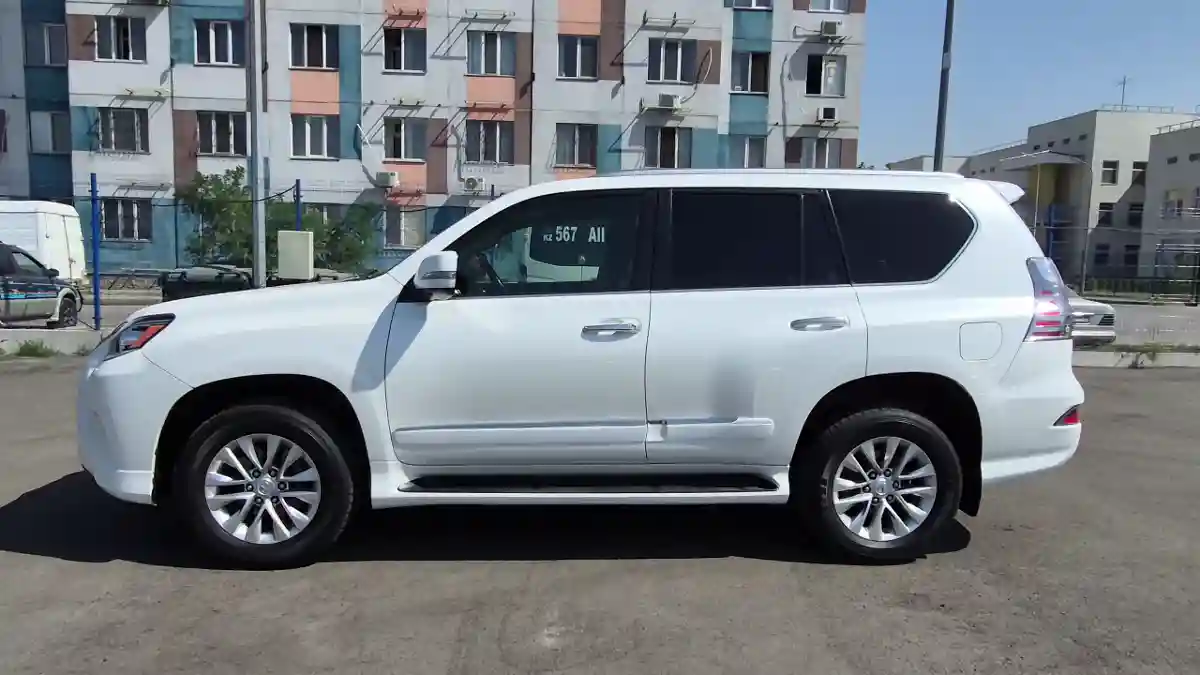 Lexus GX 2018 года за 26 250 000 тг. в Алматы