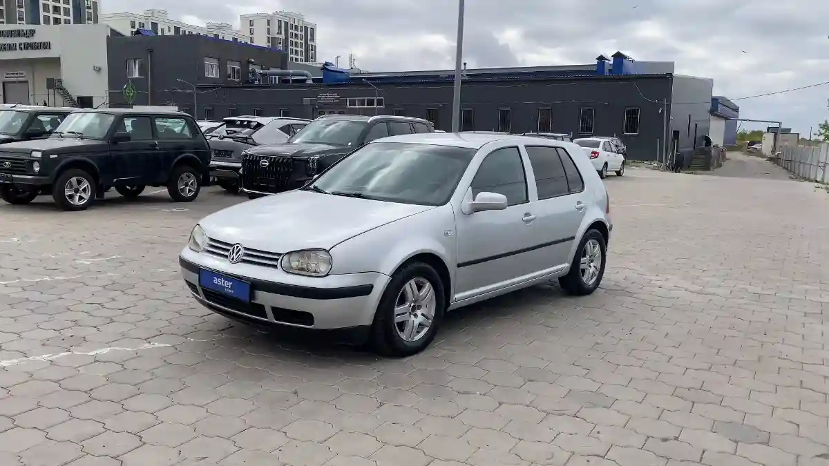 Volkswagen Golf 2001 года за 2 600 000 тг. в Караганда