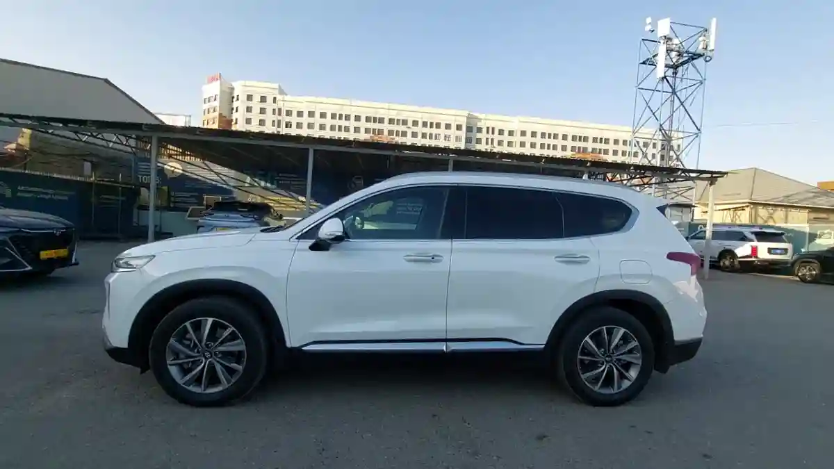 Hyundai Santa Fe 2019 года за 12 110 000 тг. в Шымкент