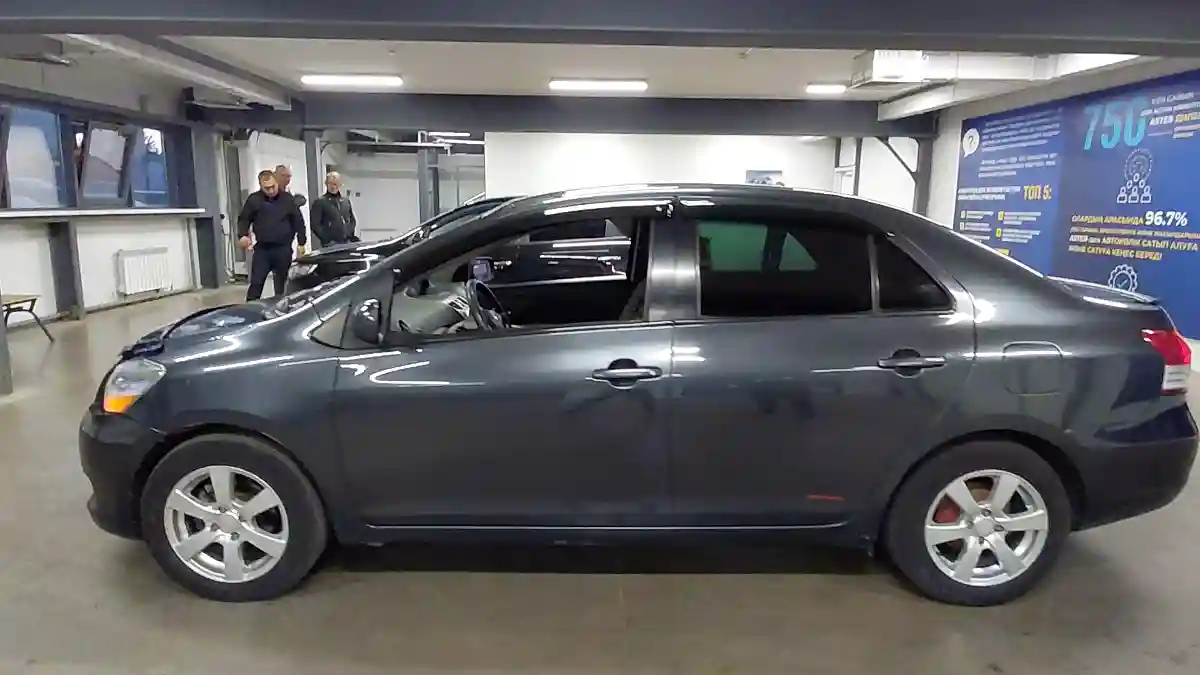 Toyota Yaris 2009 года за 3 200 000 тг. в Астана