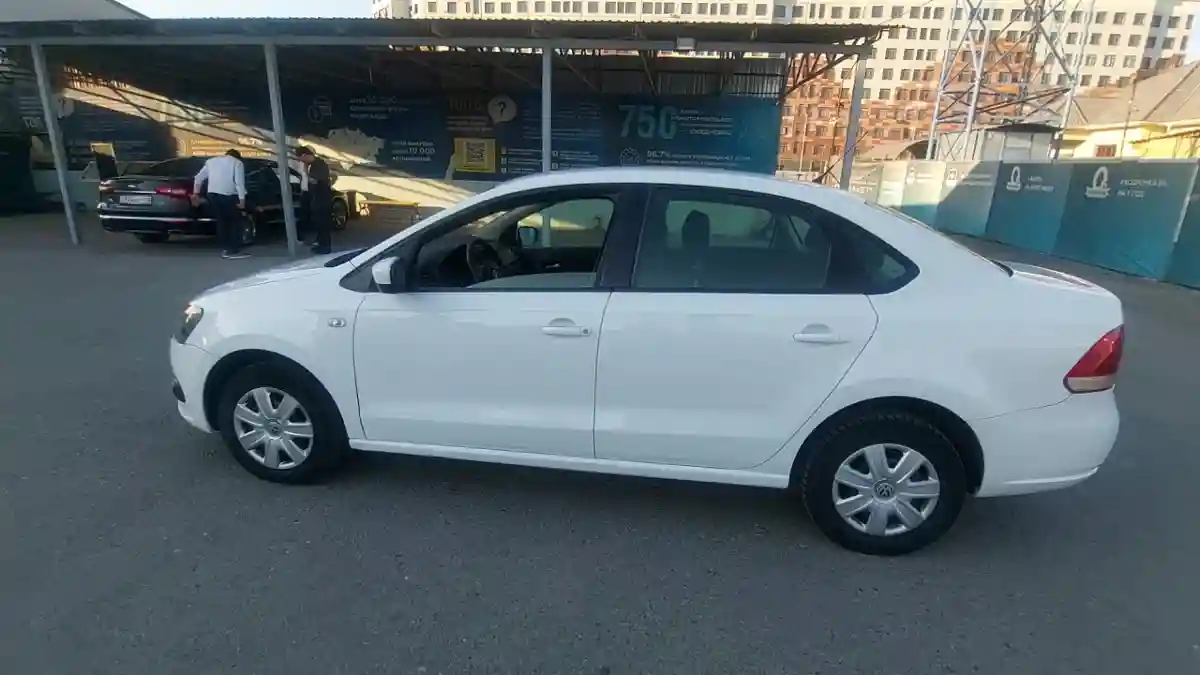 Volkswagen Polo 2015 года за 2 600 000 тг. в Шымкент