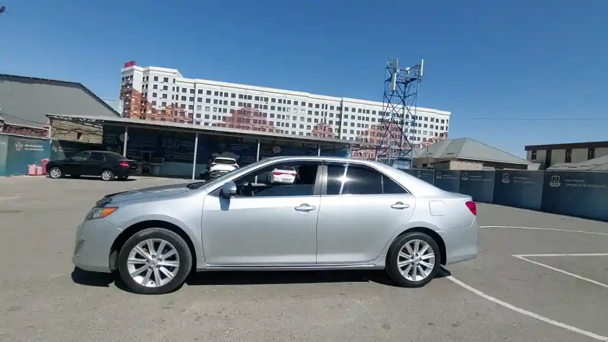Toyota Camry 2012 года за 8 890 000 тг. в Шымкент