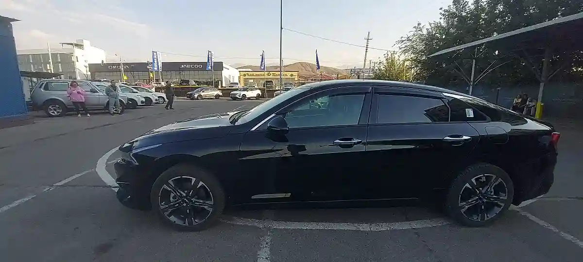Kia K5 2024 года за 15 190 000 тг. в Алматы