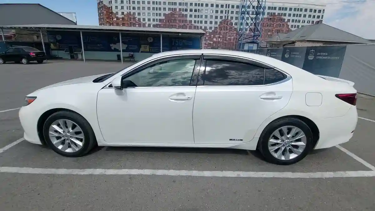 Lexus ES 2013 года за 9 990 000 тг. в Шымкент