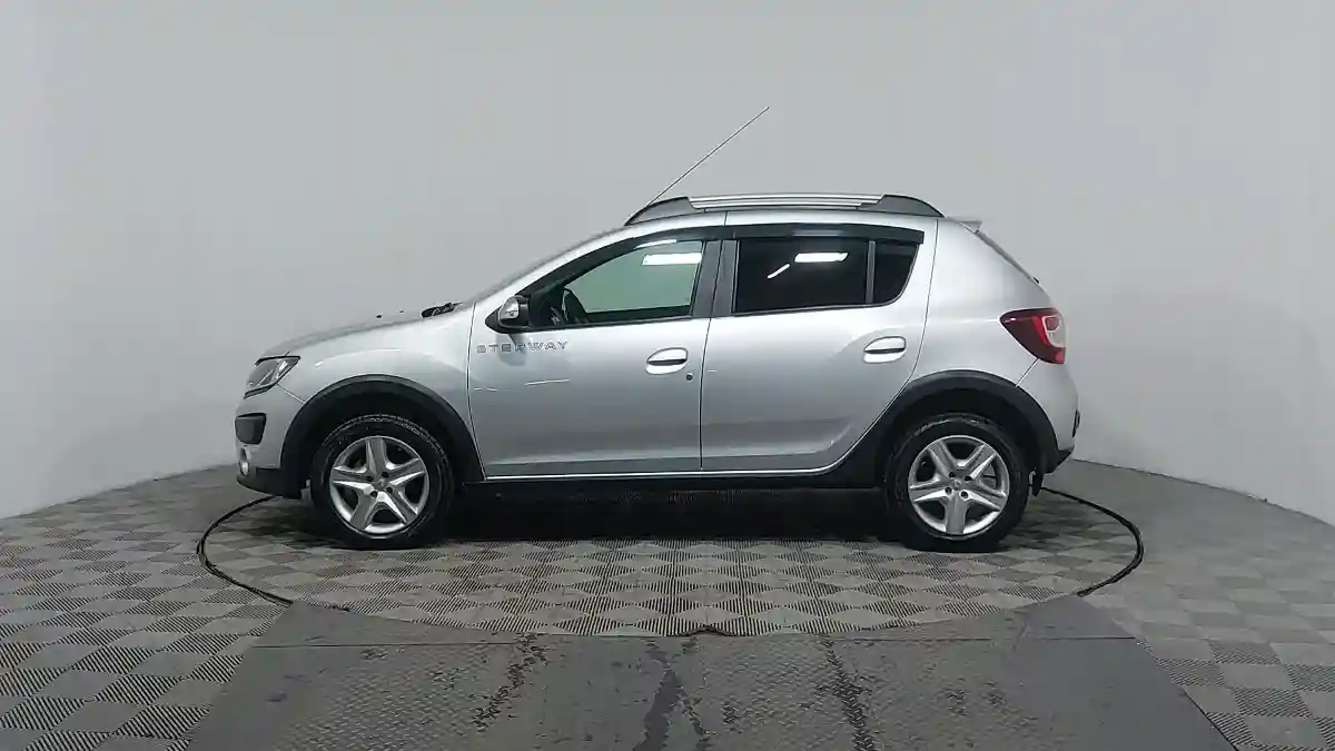 Renault Sandero 2018 года за 4 390 000 тг. в Караганда