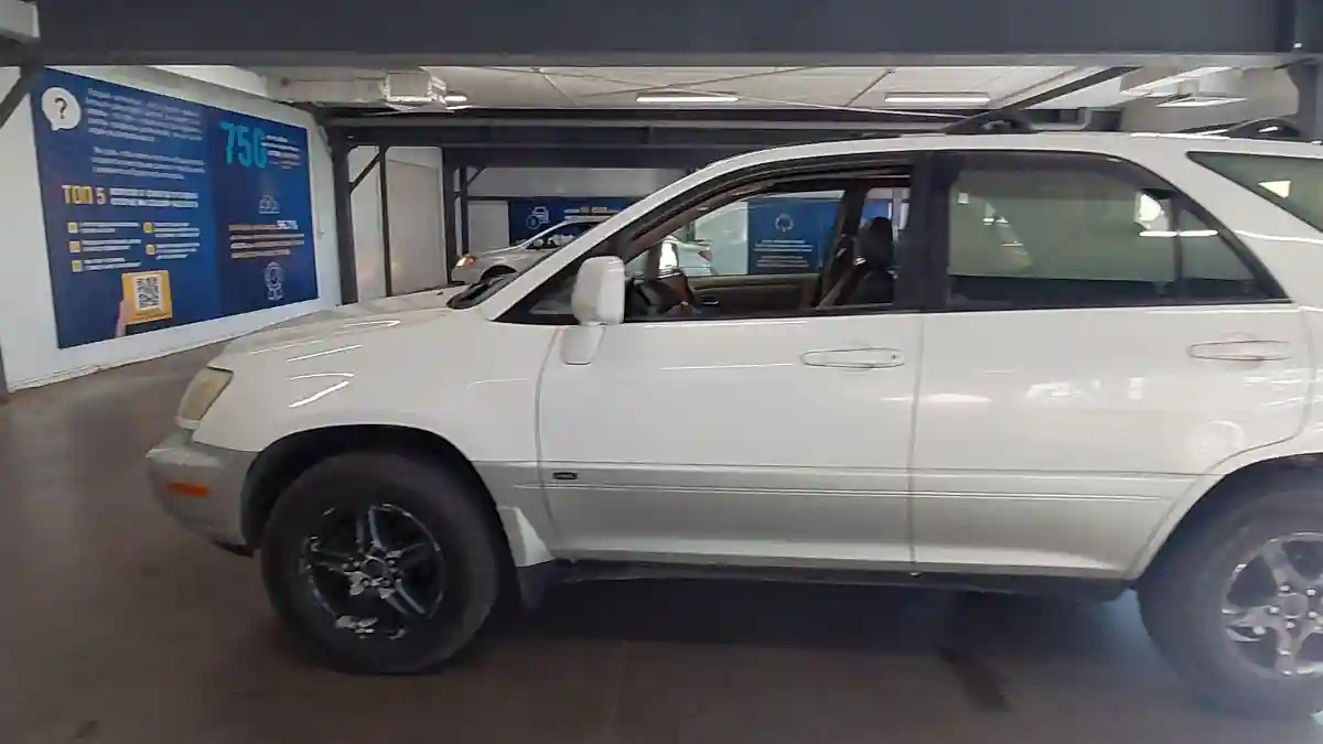Lexus RX 2002 года за 4 590 000 тг. в Астана