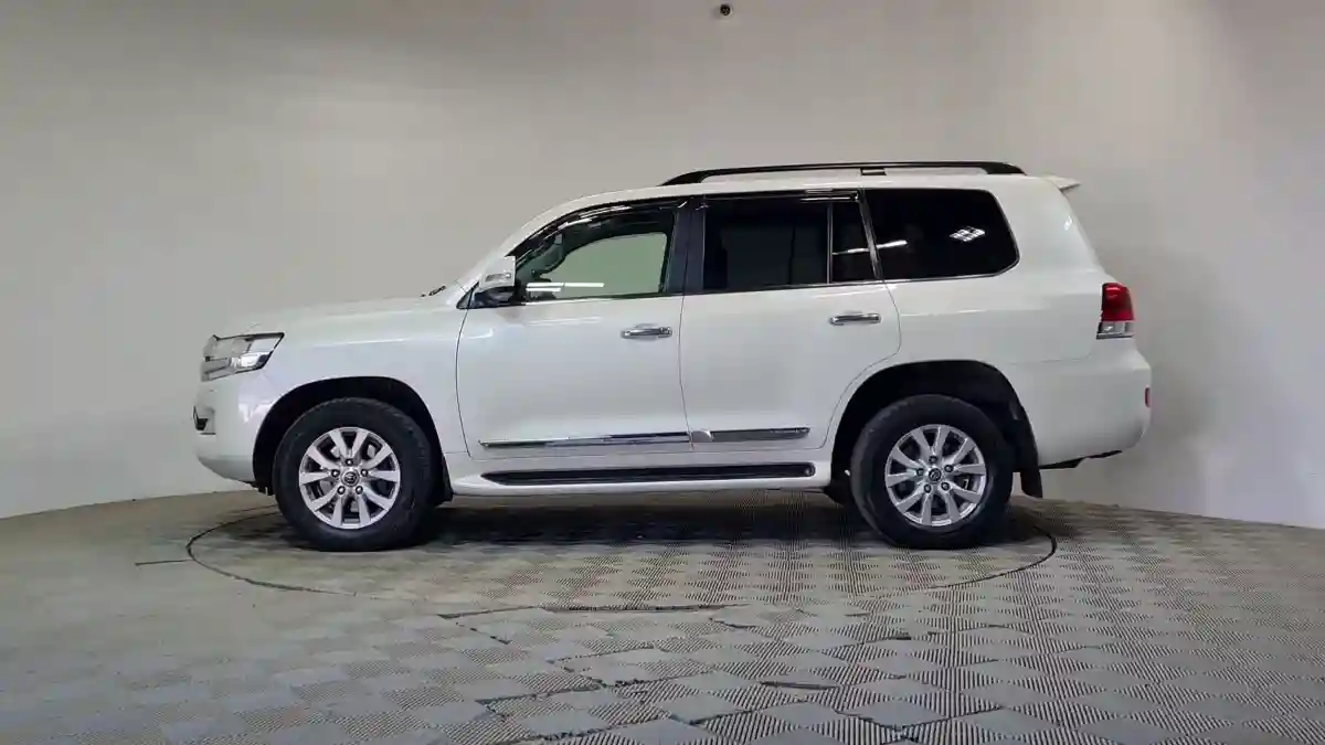 Toyota Land Cruiser 2017 года за 27 990 000 тг. в Алматы