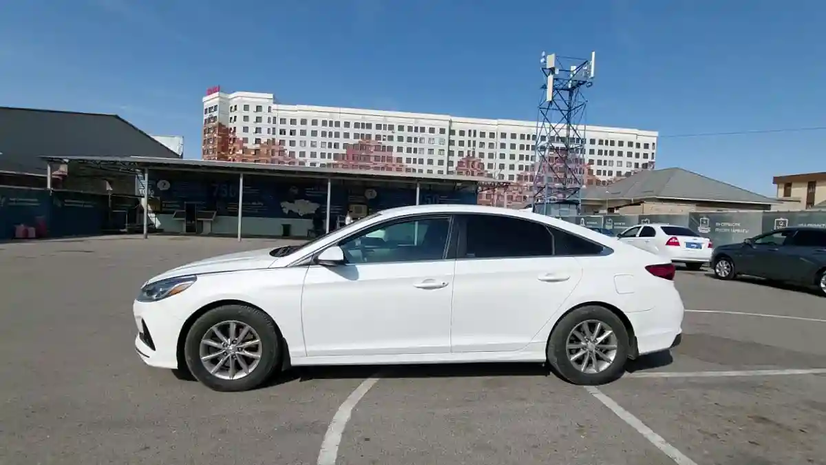 Hyundai Sonata 2019 года за 6 890 000 тг. в Шымкент