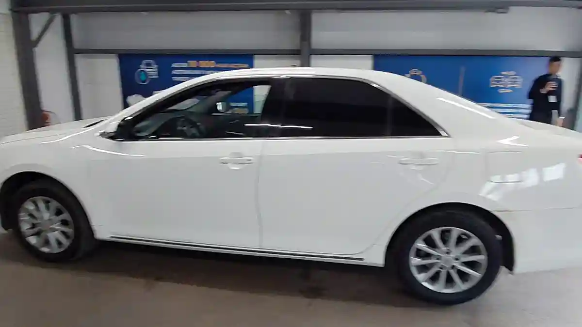 Toyota Camry 2013 года за 7 790 000 тг. в Астана