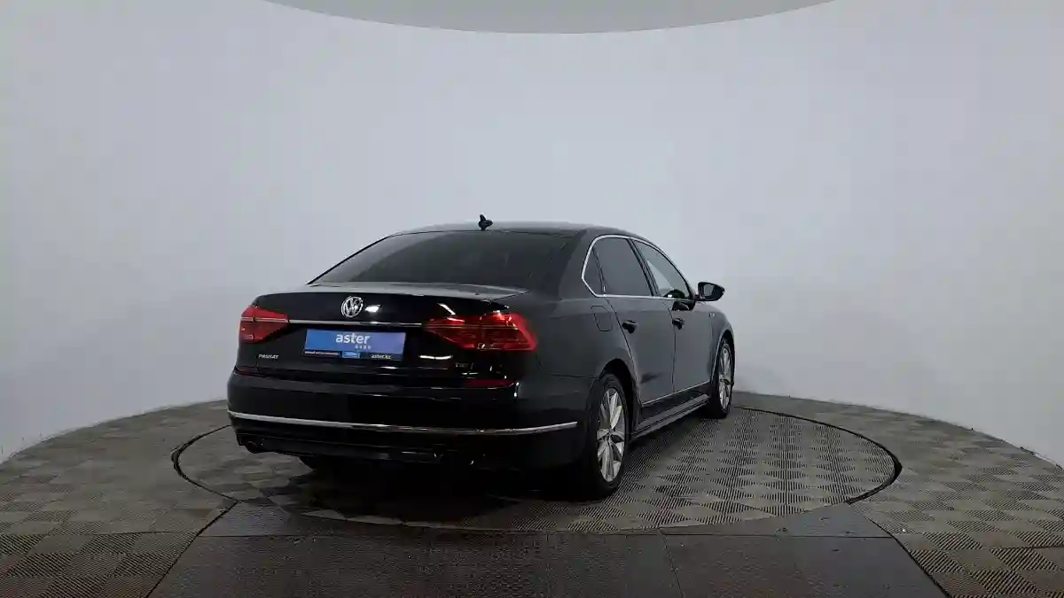 Volkswagen Passat 2016 года за 6 590 000 тг. в Астана