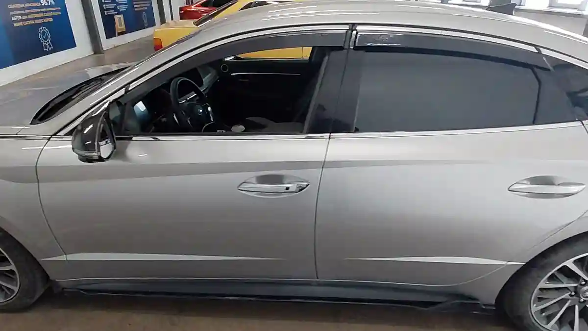 Hyundai Sonata 2020 года за 11 710 000 тг. в Астана