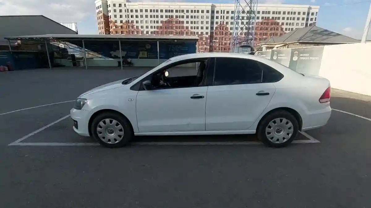 Volkswagen Polo 2017 года за 3 790 000 тг. в Шымкент