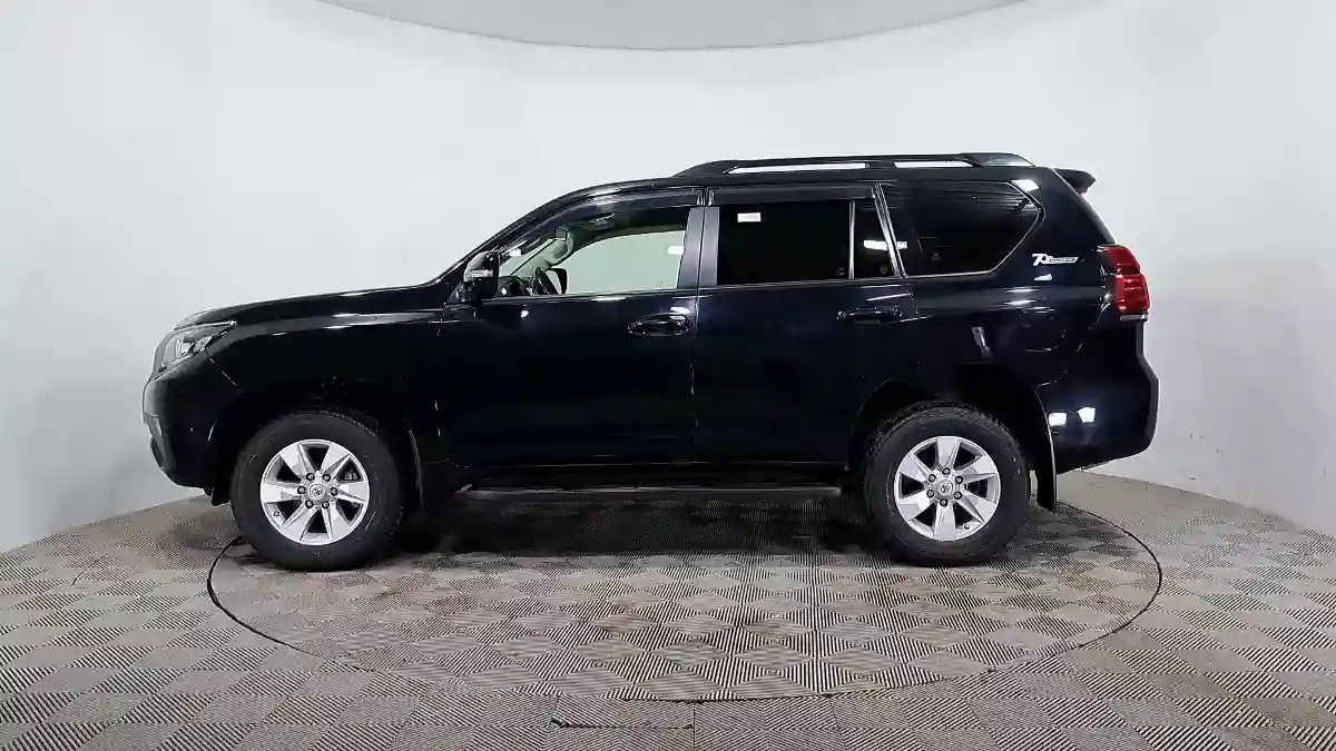 Toyota Land Cruiser Prado 2022 года за 24 990 000 тг. в Астана