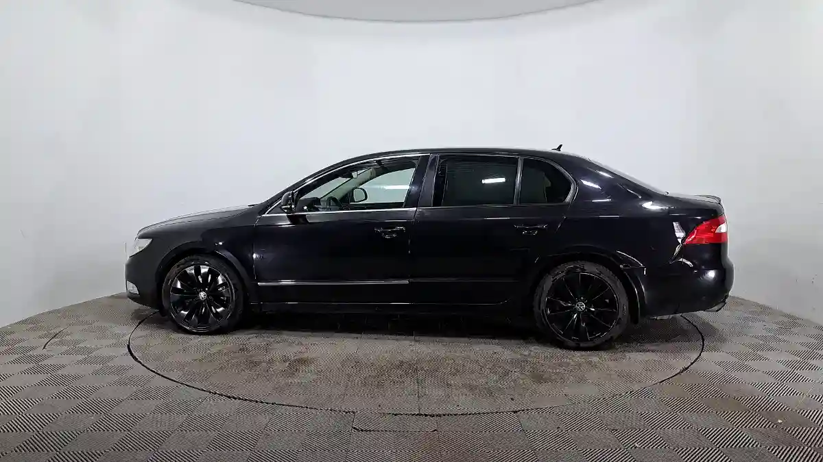 Skoda Superb 2010 года за 3 500 000 тг. в Астана