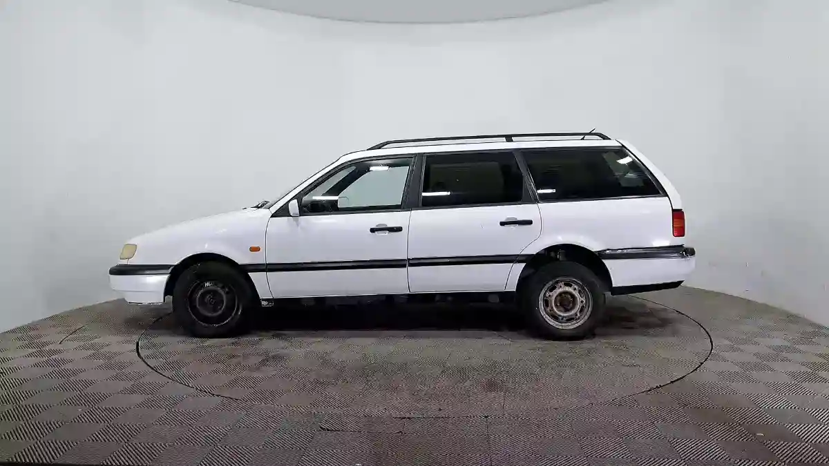 Volkswagen Passat 1994 года за 1 150 000 тг. в Астана