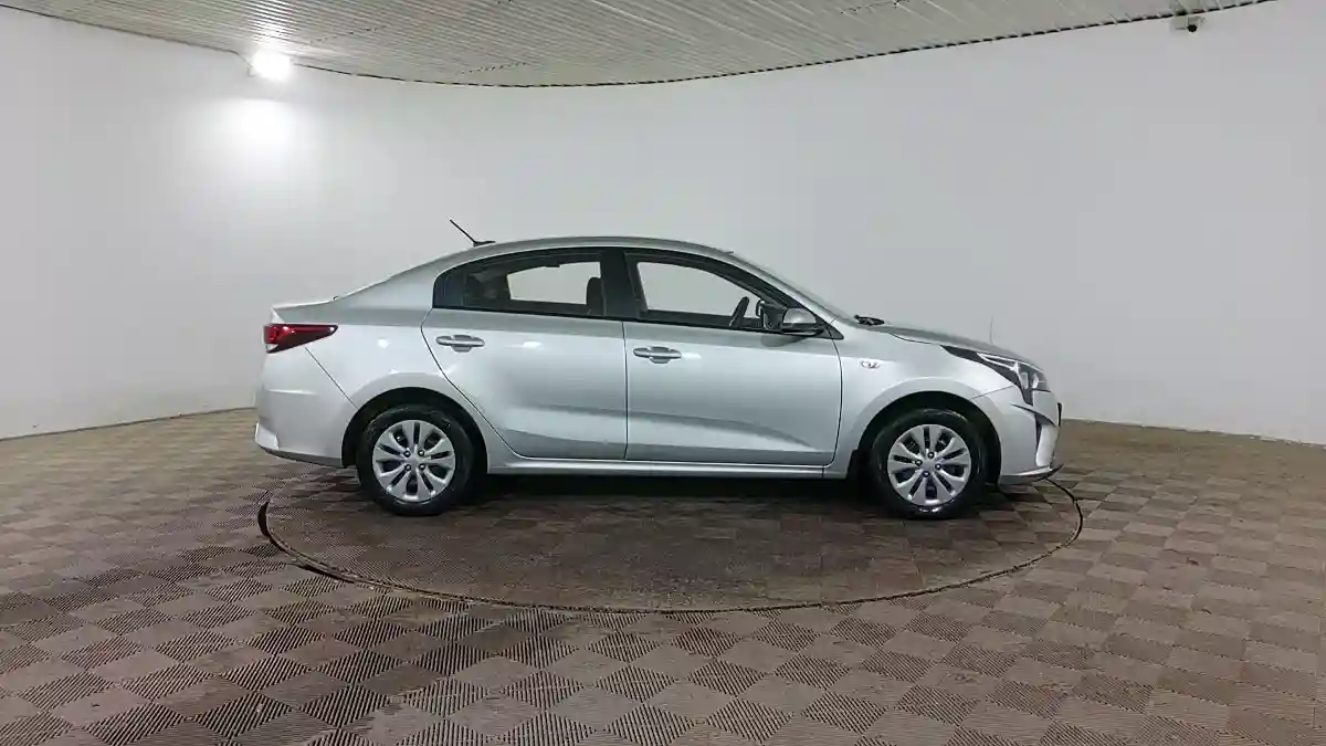 Kia Rio 2021 года за 7 490 000 тг. в Шымкент