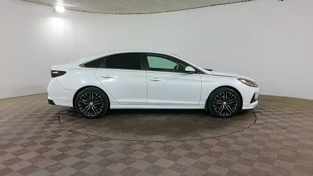 Hyundai Sonata 2018 года за 7 560 000 тг. в Шымкент