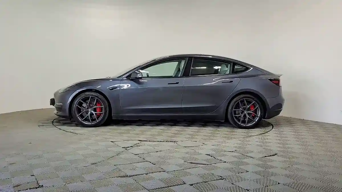 Tesla Model 3 2021 года за 10 990 000 тг. в Алматы