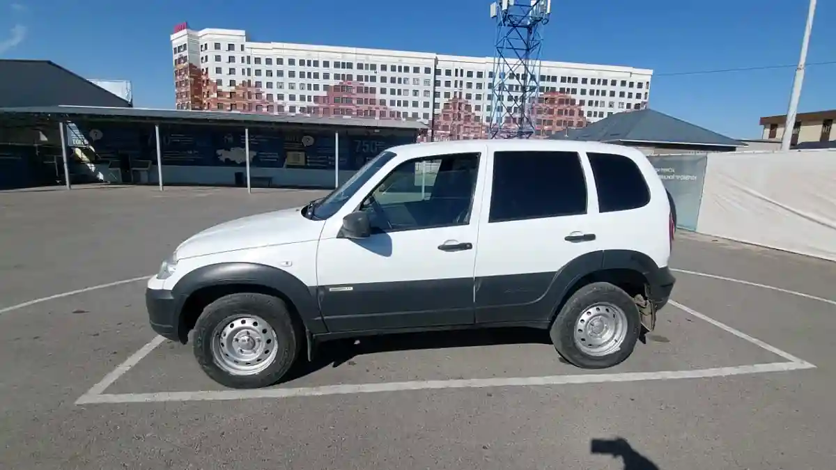 Chevrolet Niva 2017 года за 2 990 000 тг. в Шымкент