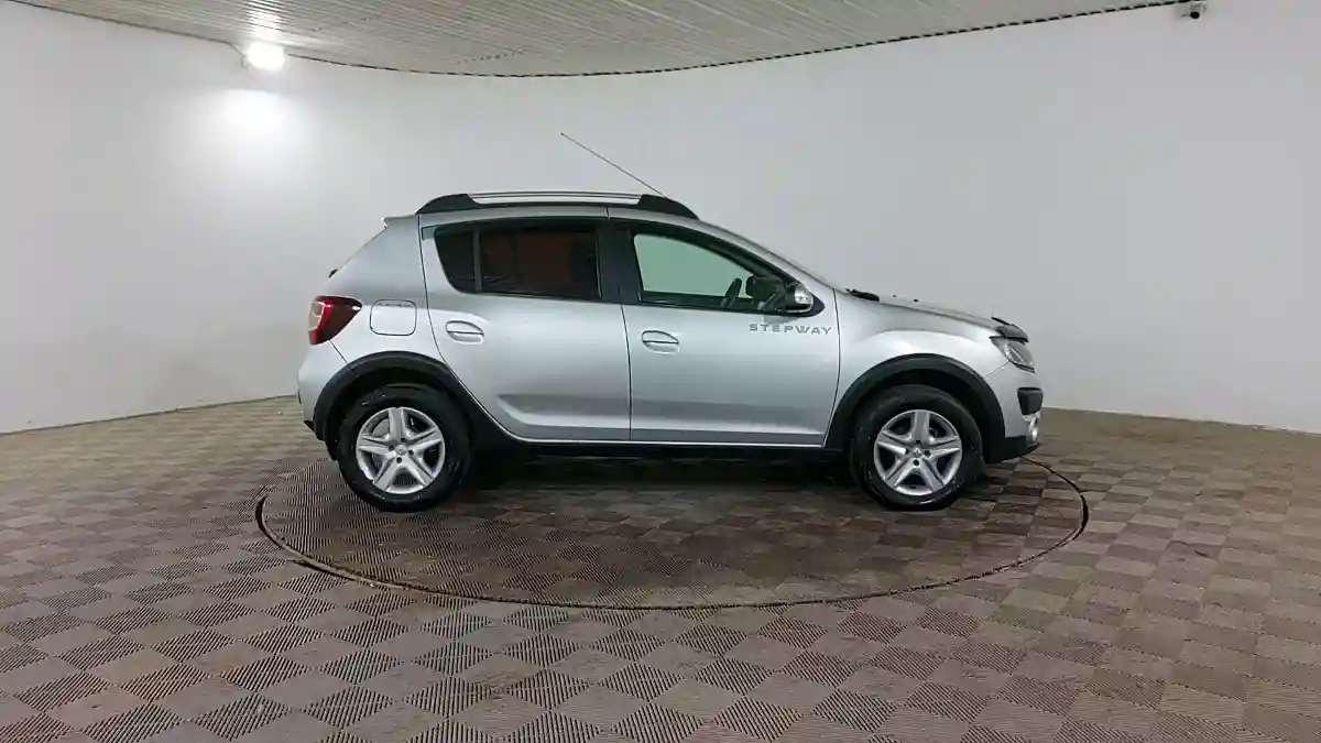 Renault Sandero 2018 года за 4 290 000 тг. в Шымкент