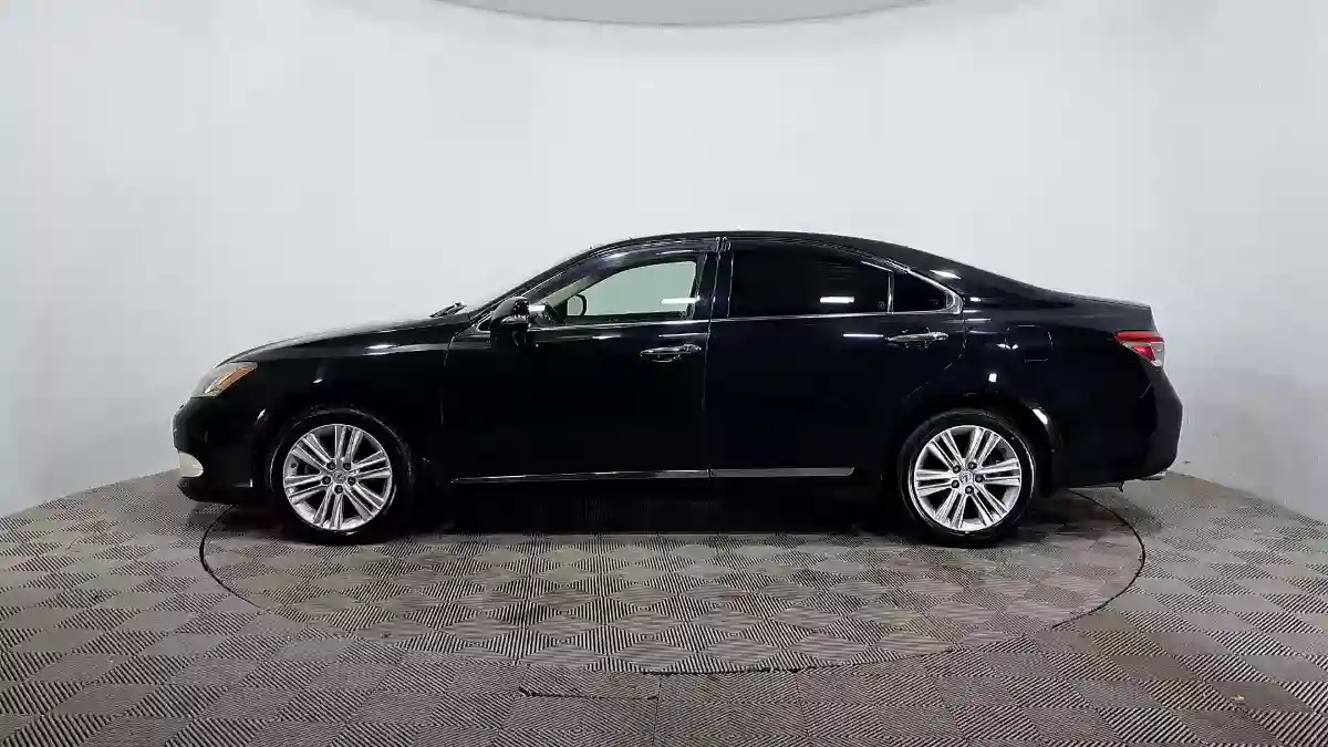 Lexus ES 2011 года за 8 190 000 тг. в Астана