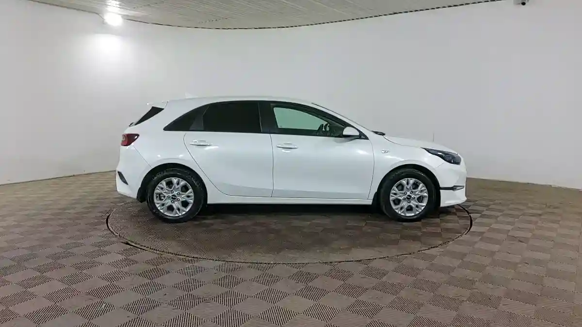 Kia Ceed 2024 года за 9 490 000 тг. в Шымкент