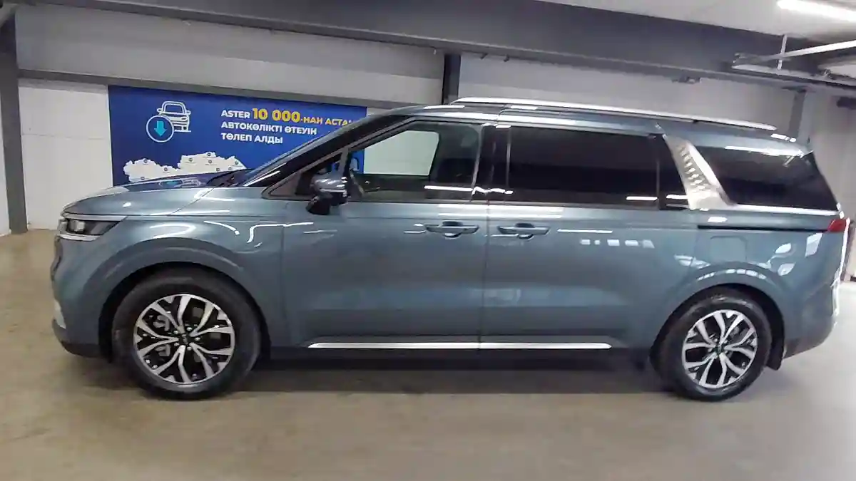 Kia Carnival 2023 года за 17 990 000 тг. в Астана