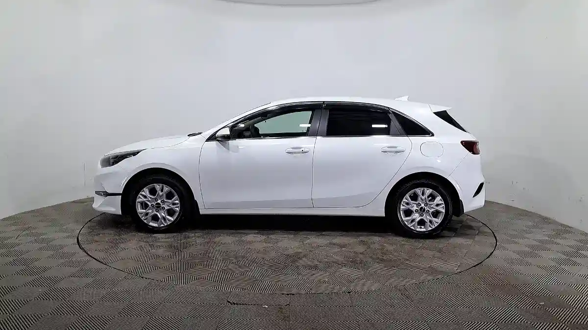Kia Ceed 2023 года за 8 390 000 тг. в Астана