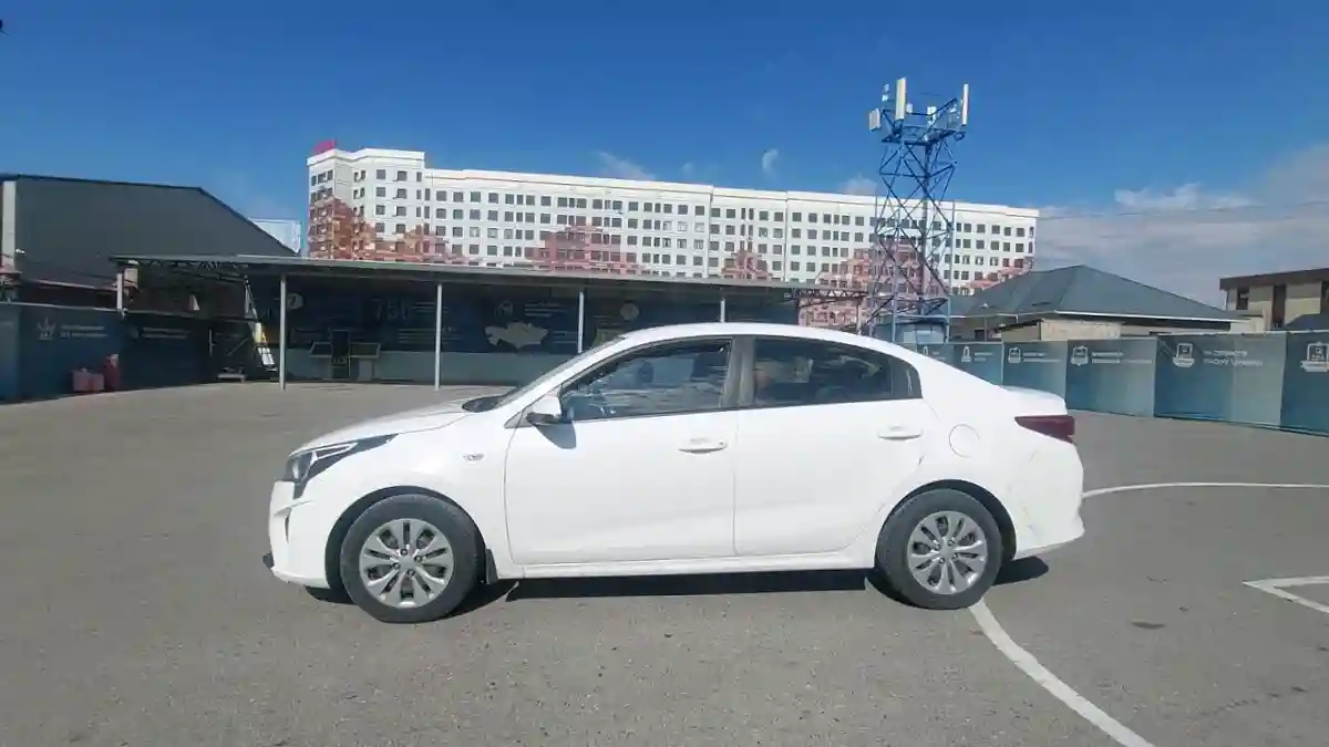 Kia Rio 2022 года за 7 890 000 тг. в Шымкент