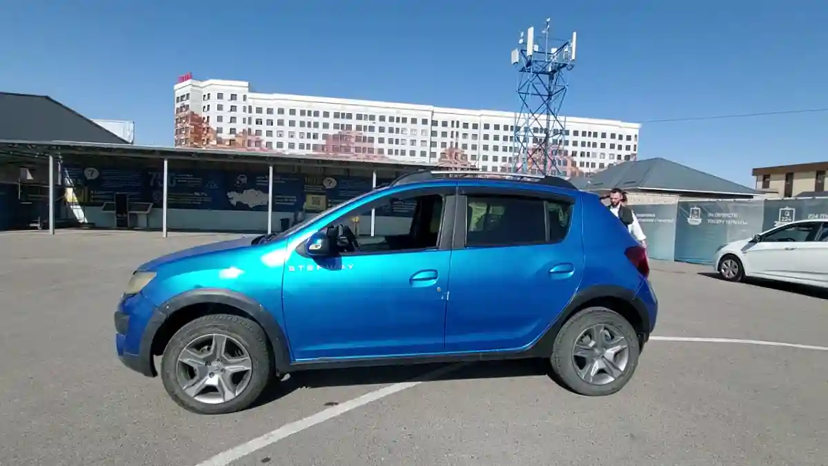Renault Sandero 2016 года за 2 990 000 тг. в Шымкент