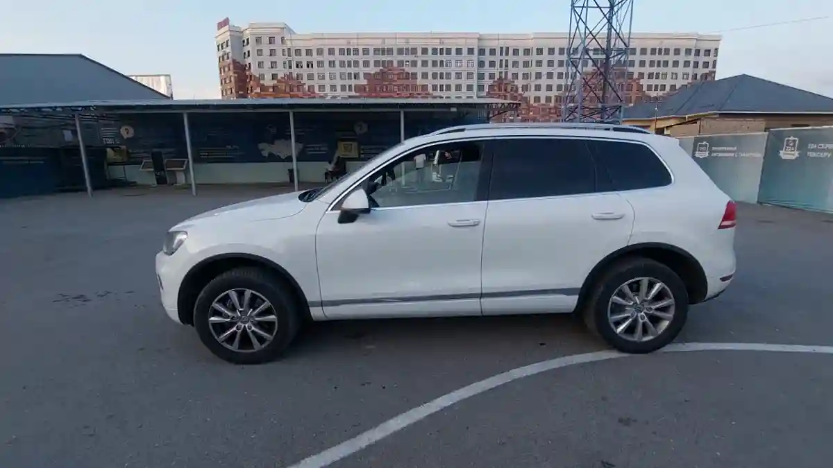 Volkswagen Touareg 2014 года за 11 990 000 тг. в Шымкент