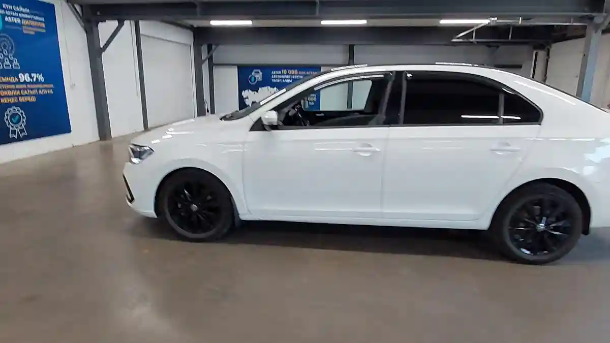 Volkswagen Polo 2021 года за 7 190 000 тг. в Астана