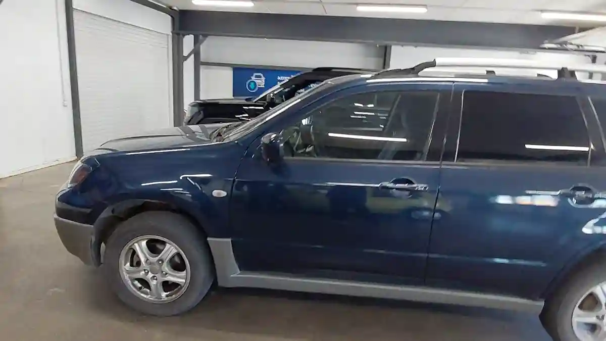 Mitsubishi Outlander 2003 года за 2 490 000 тг. в Астана