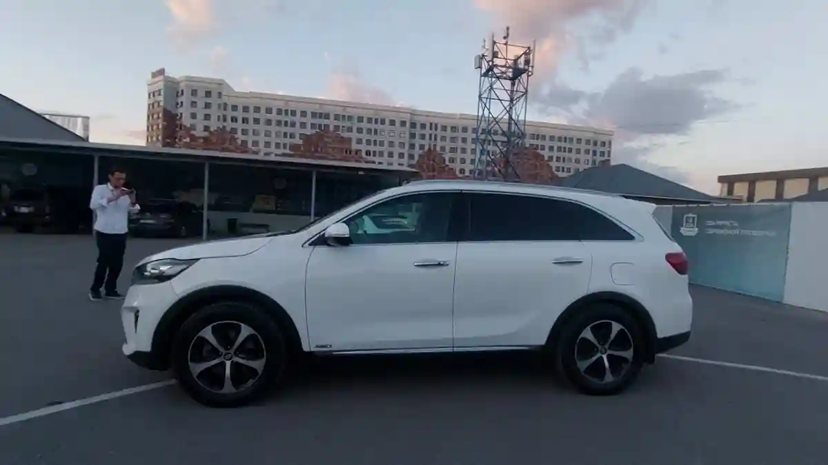 Kia Sorento 2019 года за 11 890 000 тг. в Шымкент