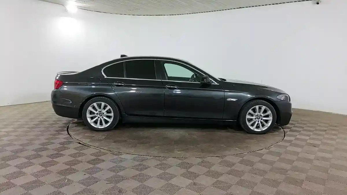 BMW 5 серии 2012 года за 8 950 000 тг. в Шымкент