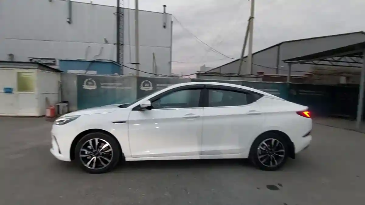 JAC J7 2023 года за 5 990 000 тг. в Шымкент