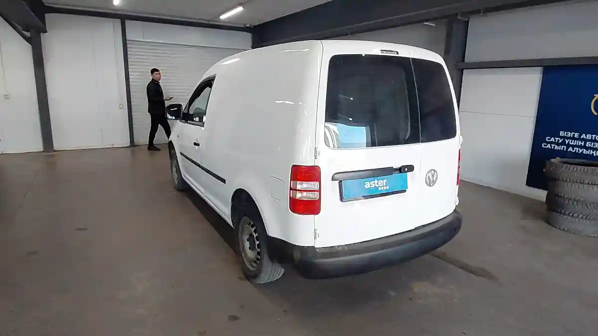 Volkswagen Caddy 2011 года за 2 990 000 тг. в Астана