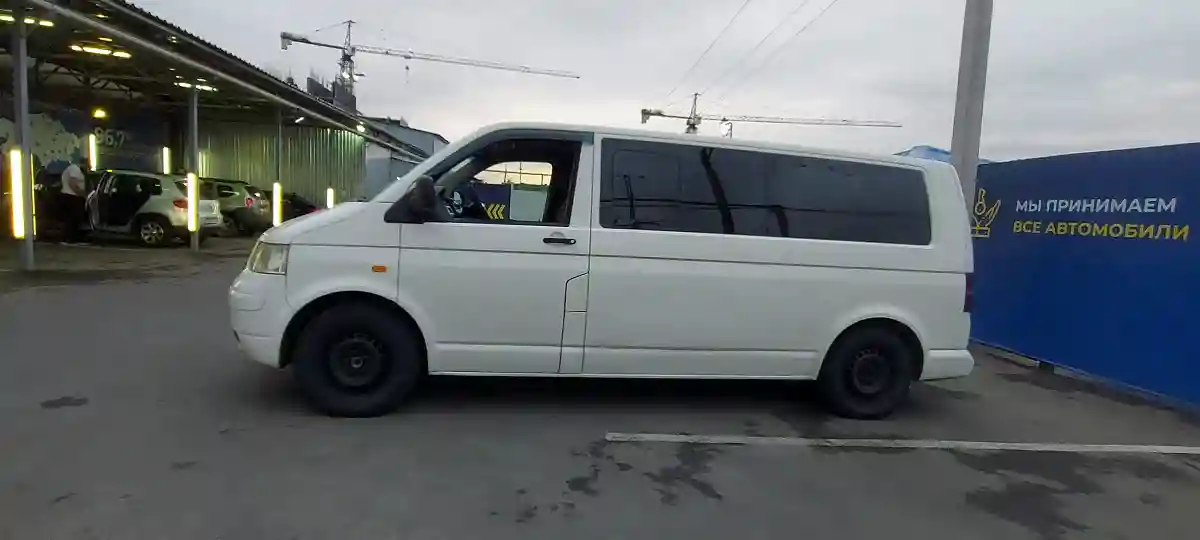Volkswagen Caravelle 2007 года за 7 200 000 тг. в Алматы