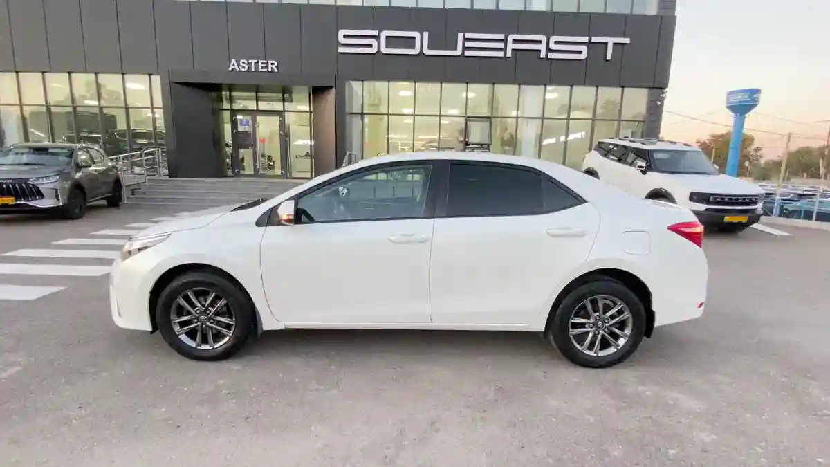 Toyota Corolla 2014 года за 5 690 000 тг. в Тараз