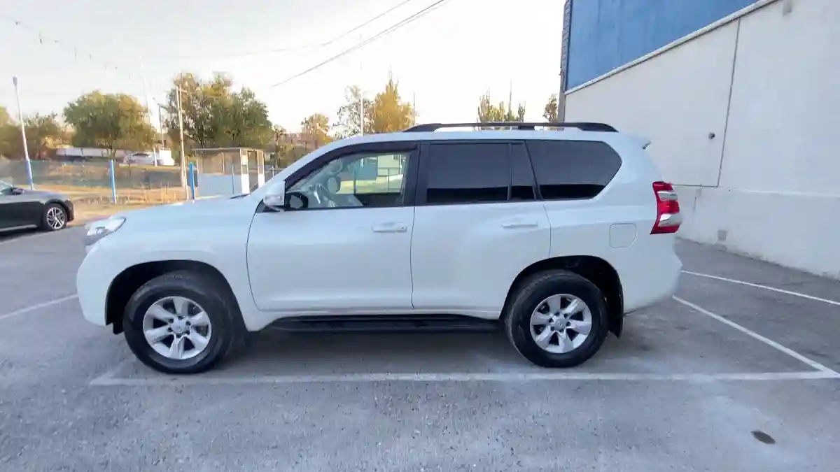 Toyota Land Cruiser Prado 2013 года за 15 990 000 тг. в Тараз