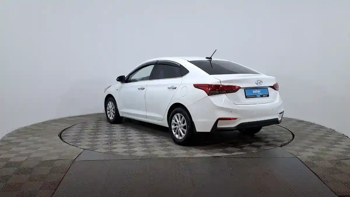 Hyundai Accent 2018 года за 6 490 000 тг. в Астана